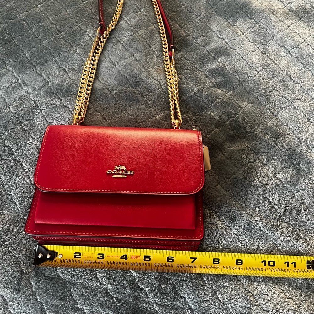 NWT Coach Cherry Red Crossbody Mini Bag Gold heardwear - Picture 6 of 12